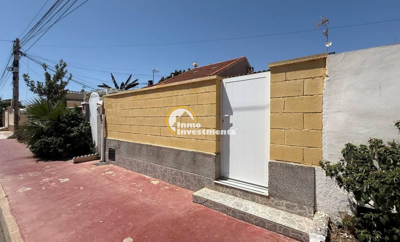 Resale - Bungalow - Torrevieja
