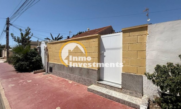 Resale - Bungalow - Torrevieja