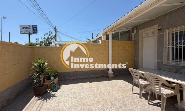 Resale - Bungalow - Torrevieja