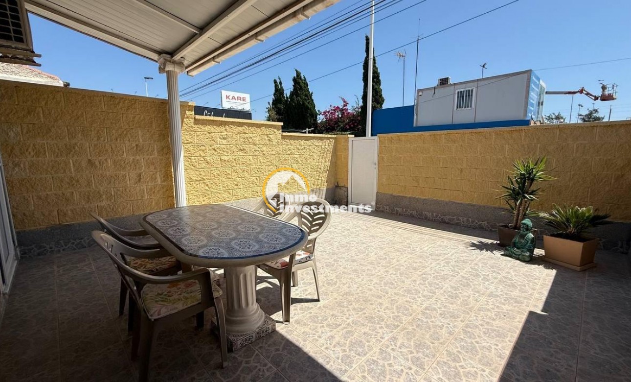 Resale - Bungalow - Torrevieja