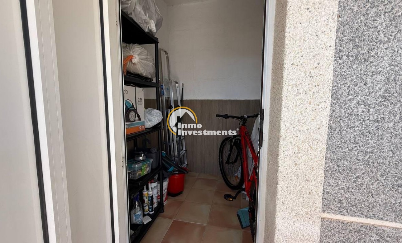 Resale - Bungalow - Torrevieja