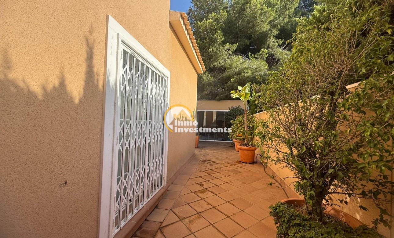 Bestaande bouw - Villa - Orihuela Costa - Altos de Campoamor