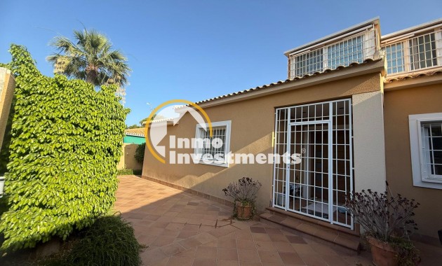 Bestaande bouw - Villa - Orihuela Costa - Altos de Campoamor