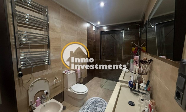 Bestaande bouw - Villa - Orihuela Costa - Altos de Campoamor