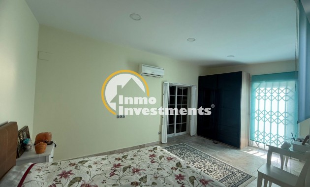 Bestaande bouw - Villa - Orihuela Costa - Altos de Campoamor