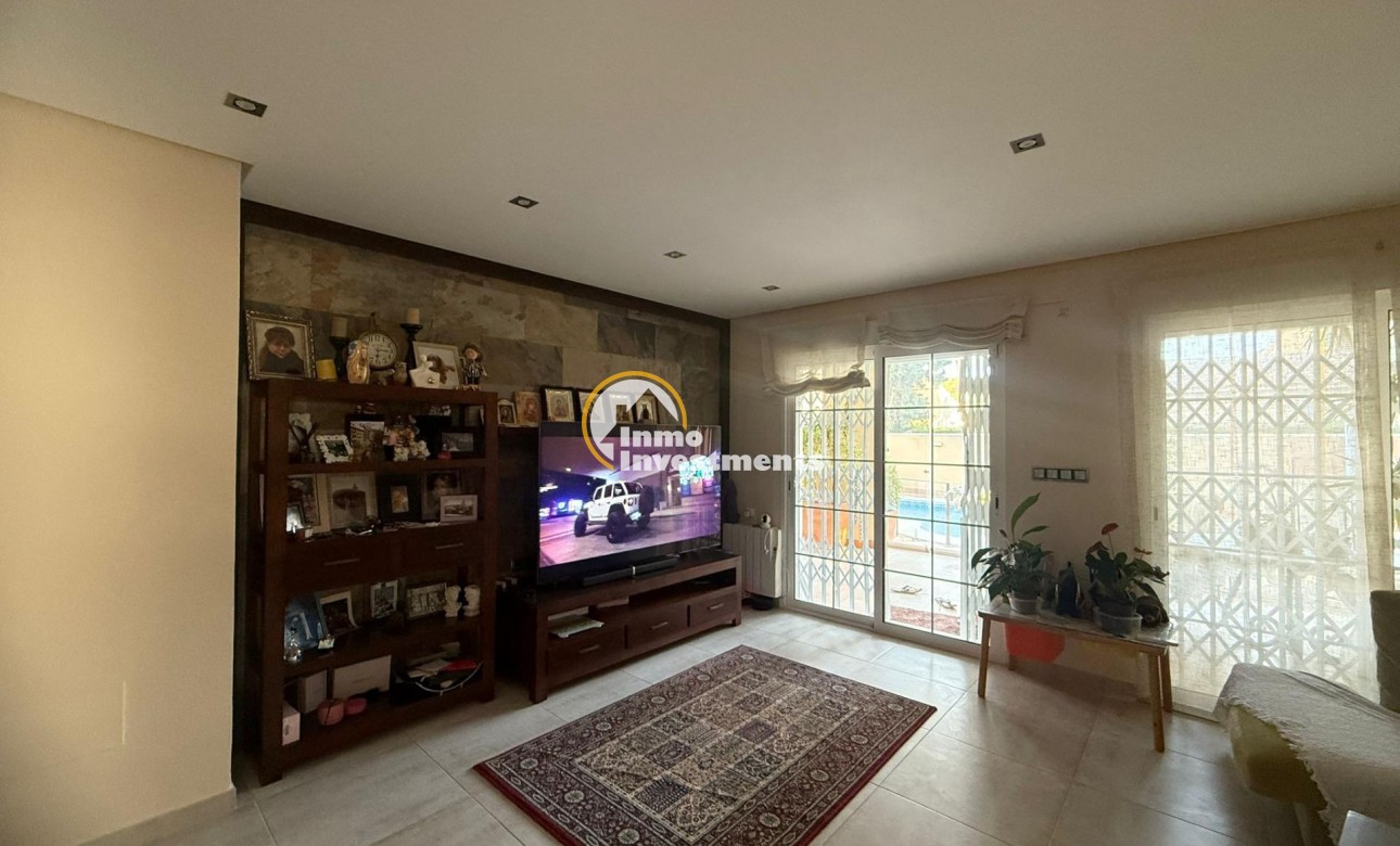 Bestaande bouw - Villa - Orihuela Costa - Altos de Campoamor