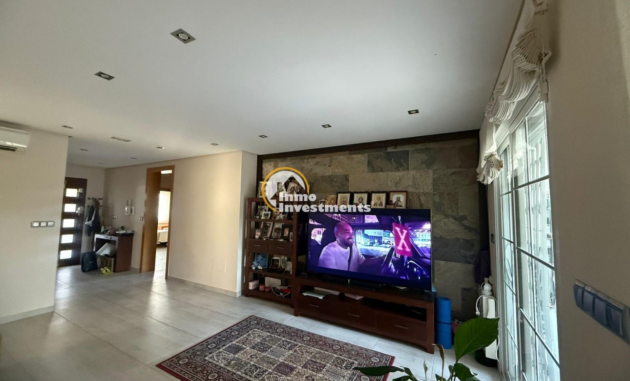 Bestaande bouw - Villa - Orihuela Costa - Altos de Campoamor