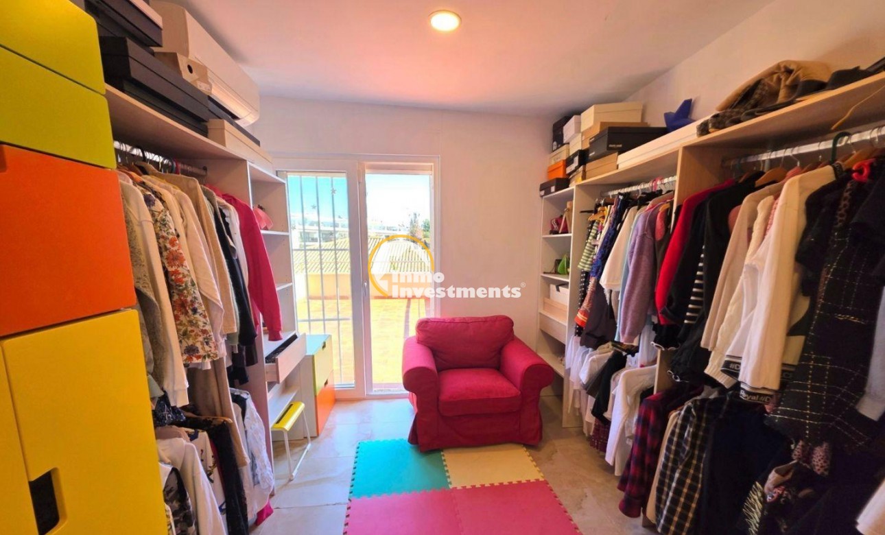 Bestaande bouw - Villa - Orihuela Costa - Altos de Campoamor