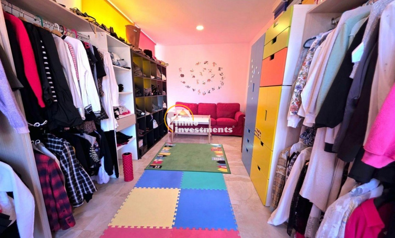 Bestaande bouw - Villa - Orihuela Costa - Altos de Campoamor