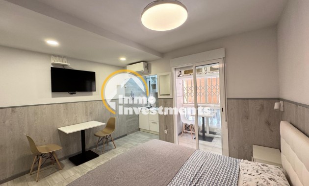 Resale - Apartment - Torrevieja - Playa del Cura