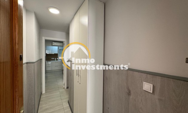 Resale - Apartment - Torrevieja - Playa del Cura