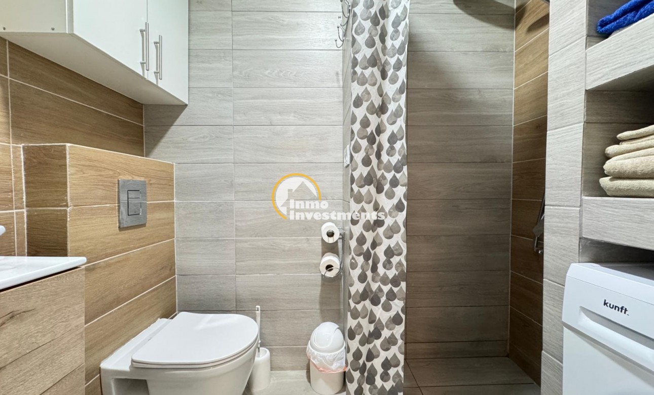 Resale - Apartment - Torrevieja - Playa del Cura