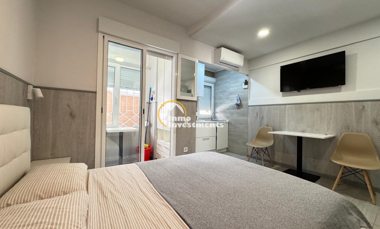 Resale - Apartment - Torrevieja - Playa del Cura