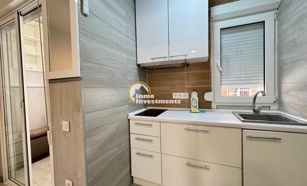 Resale - Apartment - Torrevieja - Playa del Cura