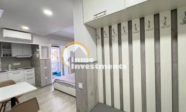 Resale - Apartment - Torrevieja - Playa del Cura