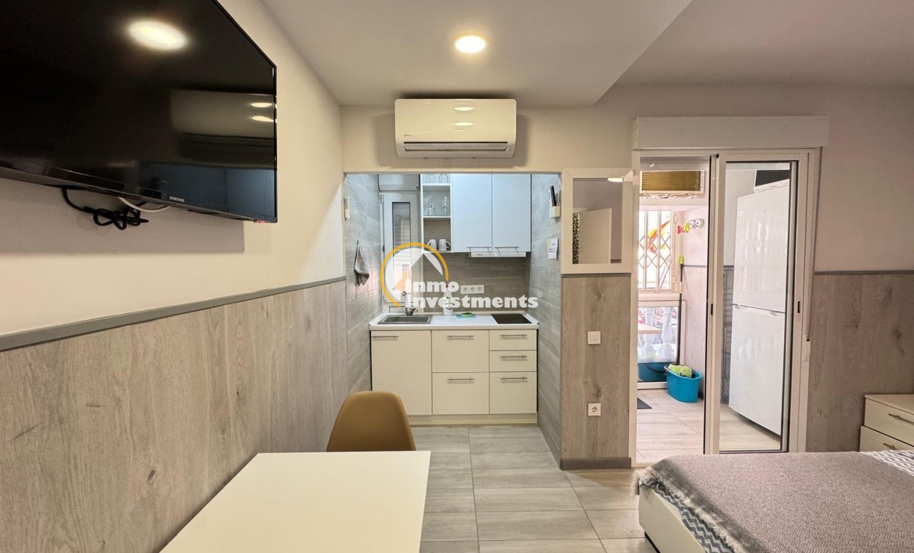 Resale - Apartment - Torrevieja - Playa del Cura