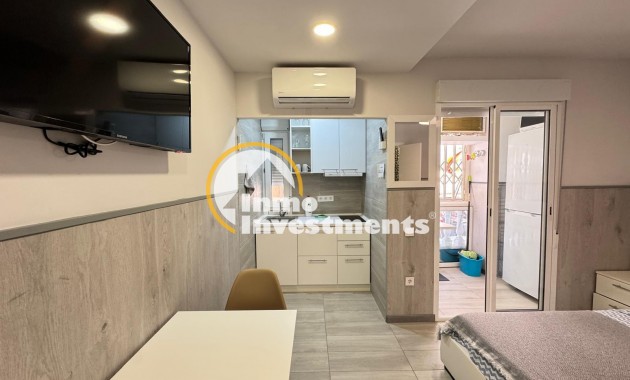 Resale - Apartment - Torrevieja - Playa del Cura