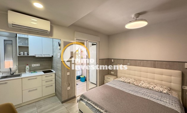 Resale - Apartment - Torrevieja - Playa del Cura