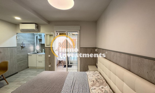 Resale - Apartment - Torrevieja - Playa del Cura
