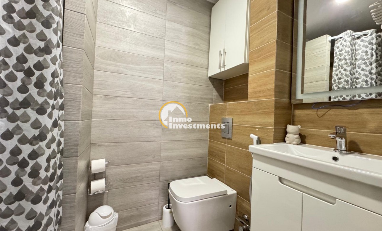 Resale - Apartment - Torrevieja - Playa del Cura