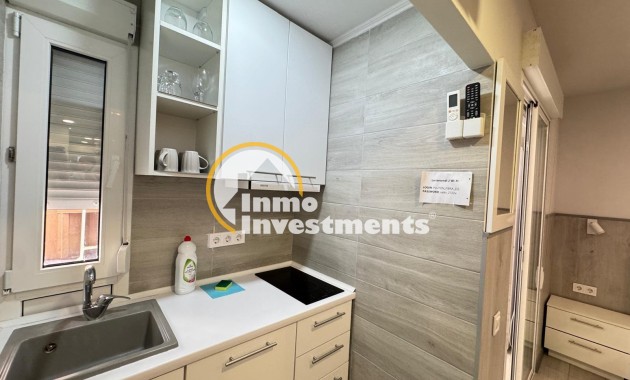 Resale - Apartment - Torrevieja - Playa del Cura