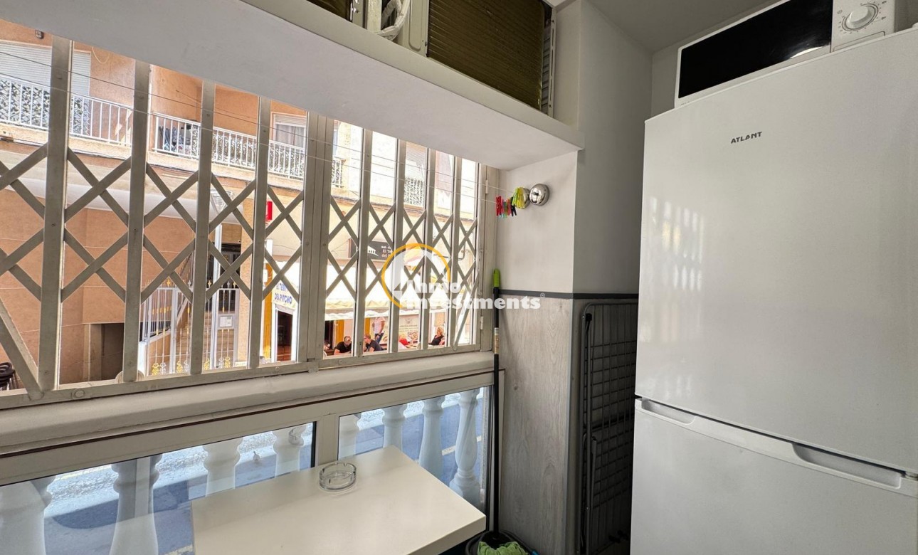 Resale - Apartment - Torrevieja - Playa del Cura