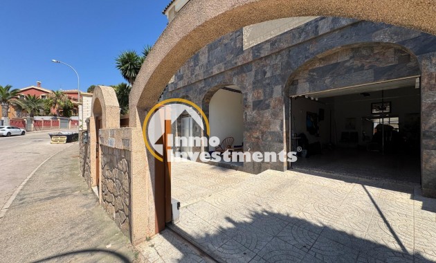 Reventa - Chalet independiente - Orihuela Costa - Campoamor