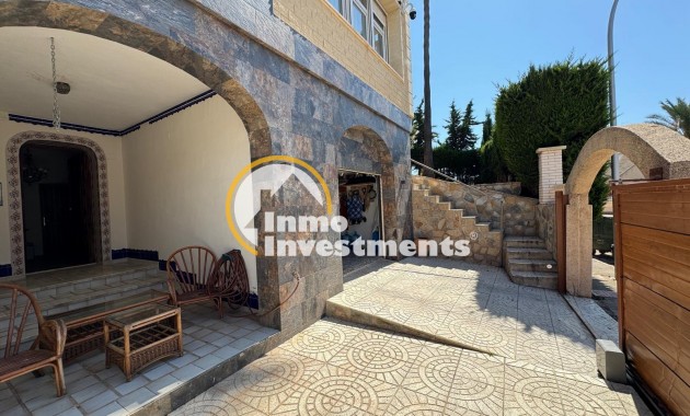 Reventa - Chalet independiente - Orihuela Costa - Campoamor