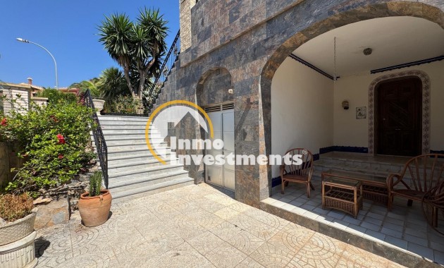 Reventa - Chalet independiente - Orihuela Costa - Campoamor