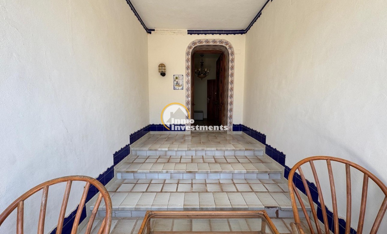 Reventa - Chalet independiente - Orihuela Costa - Campoamor