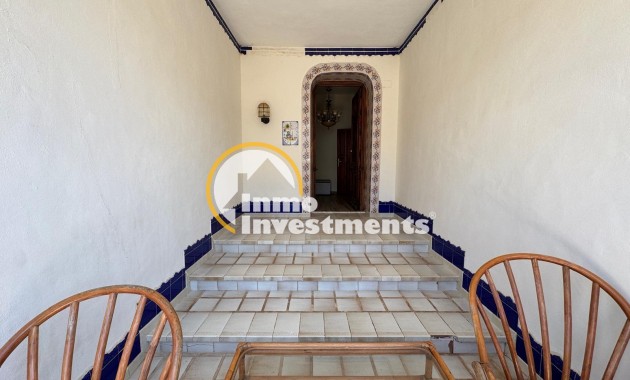 Reventa - Chalet independiente - Orihuela Costa - Campoamor