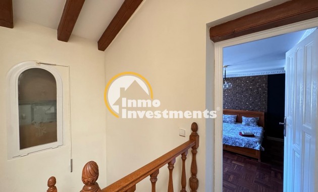 Reventa - Chalet independiente - Orihuela Costa - Campoamor