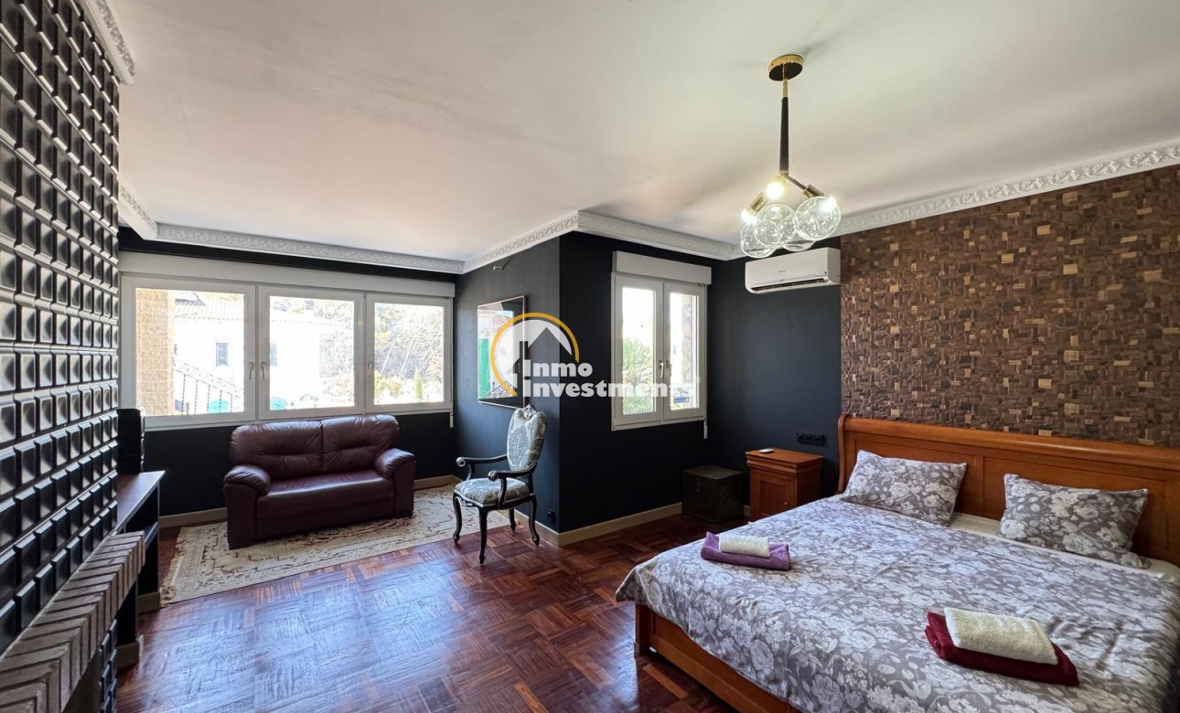 Reventa - Chalet independiente - Orihuela Costa - Campoamor