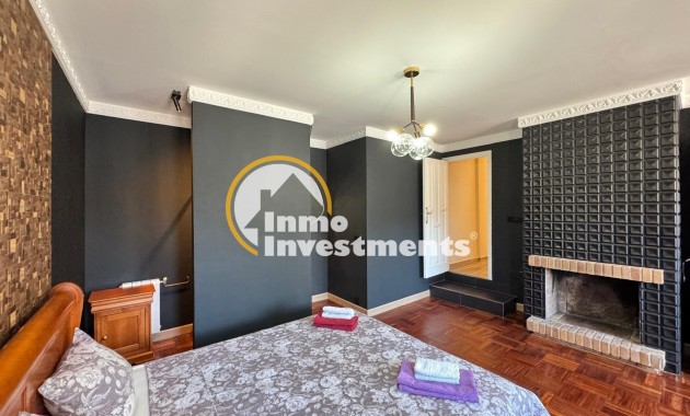 Reventa - Chalet independiente - Orihuela Costa - Campoamor