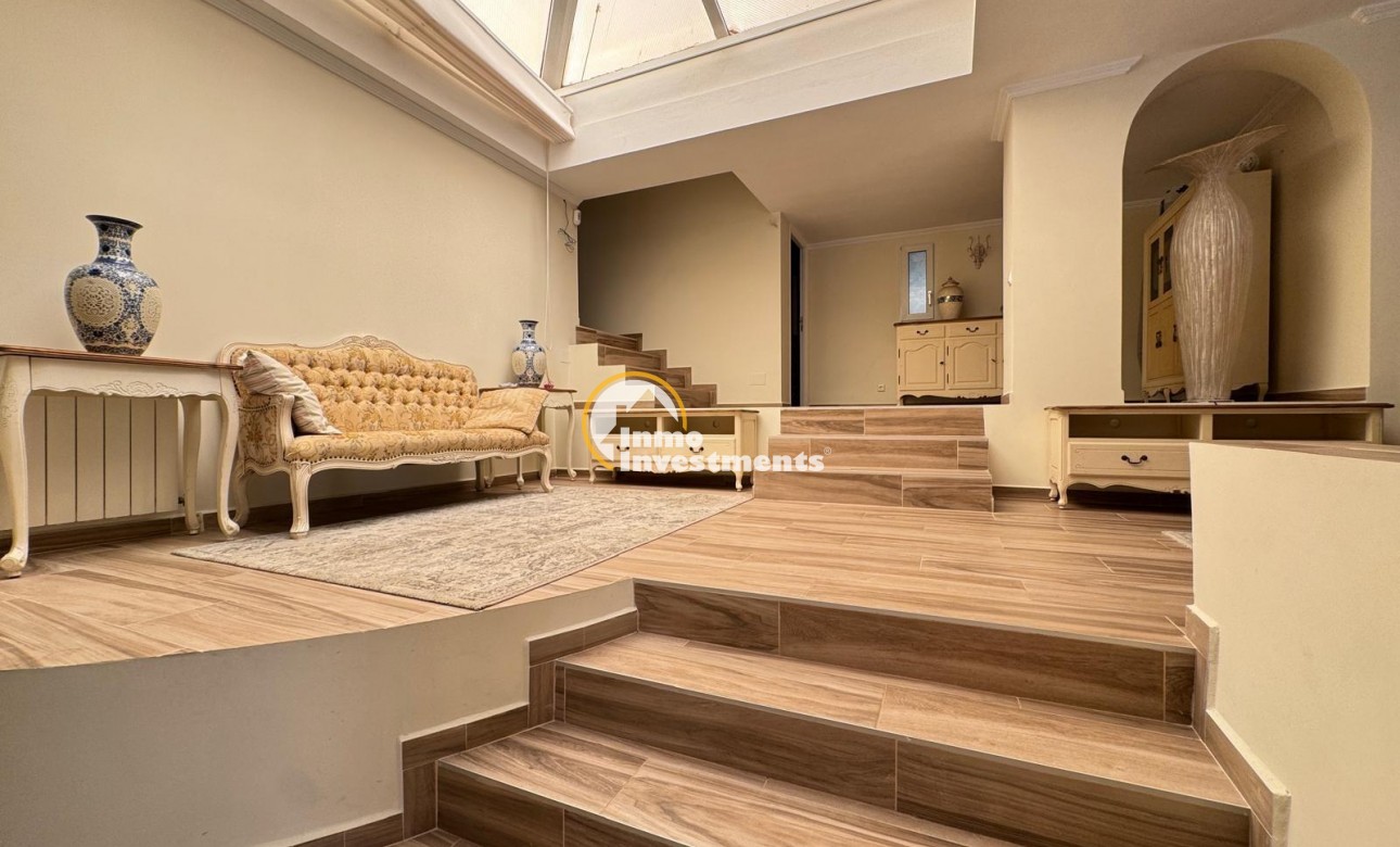 Reventa - Chalet independiente - Orihuela Costa - Campoamor