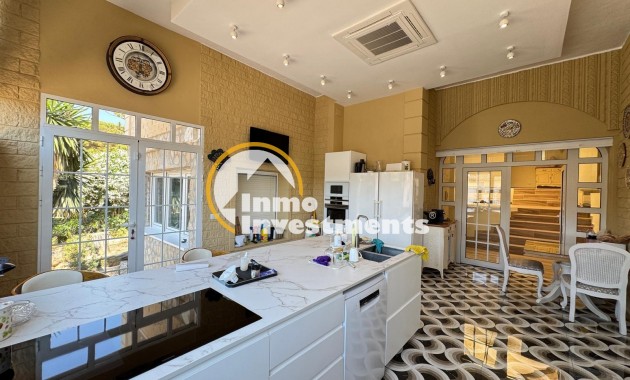 Reventa - Chalet independiente - Orihuela Costa - Campoamor