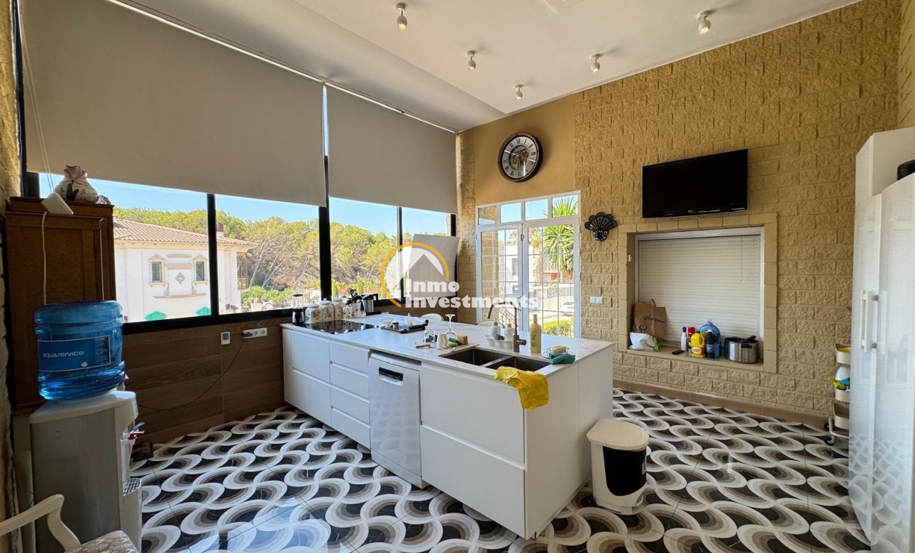 Reventa - Chalet independiente - Orihuela Costa - Campoamor