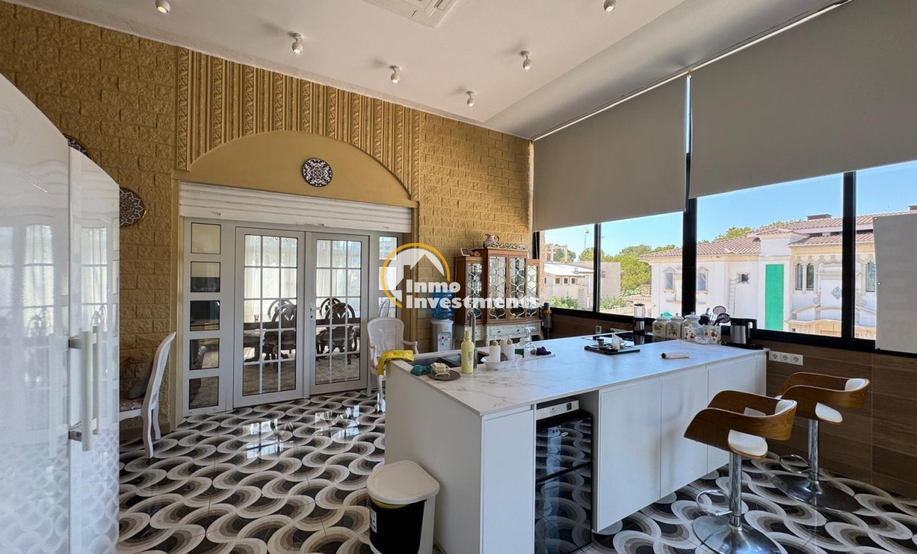 Reventa - Chalet independiente - Orihuela Costa - Campoamor