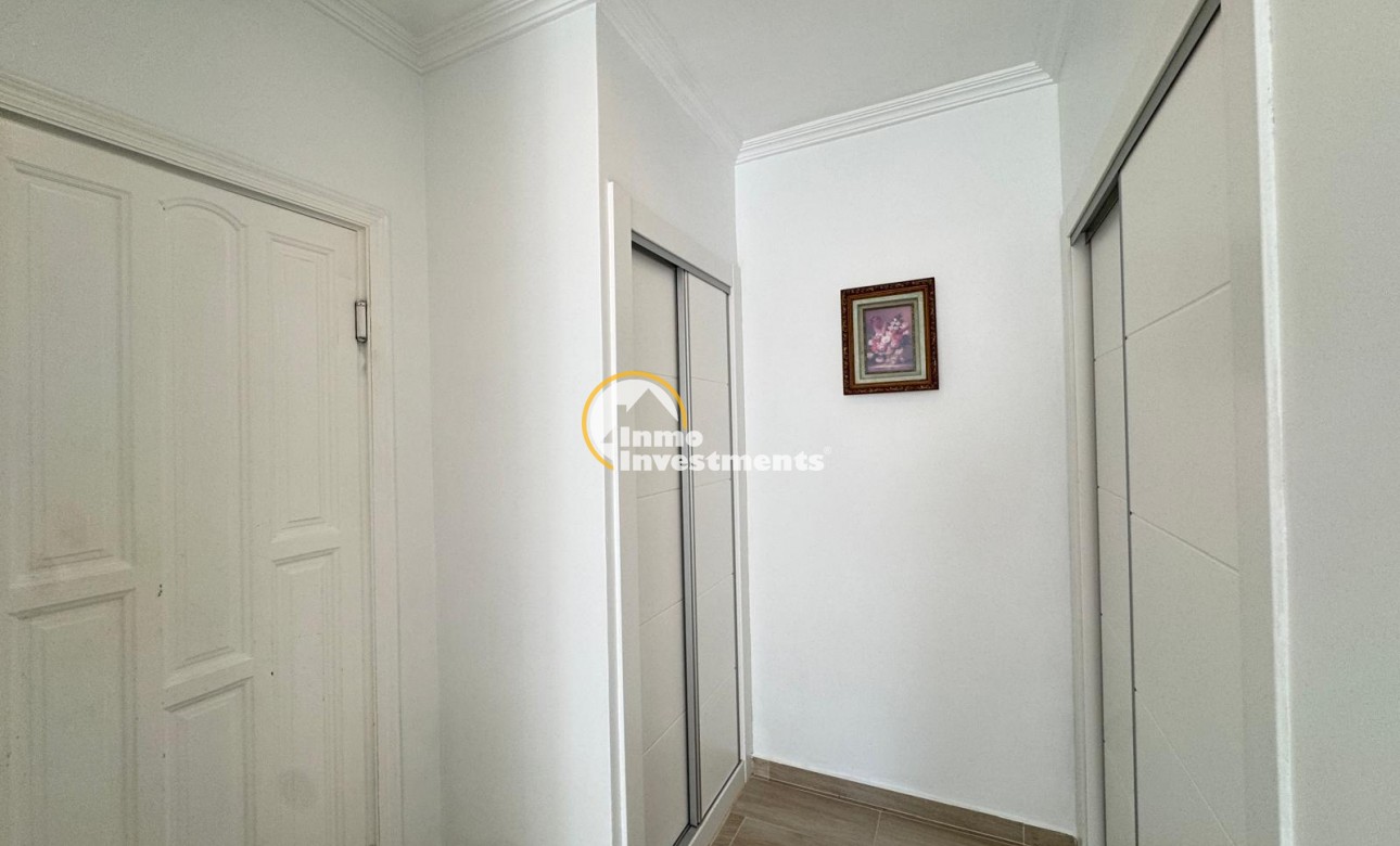 Reventa - Chalet independiente - Orihuela Costa - Campoamor