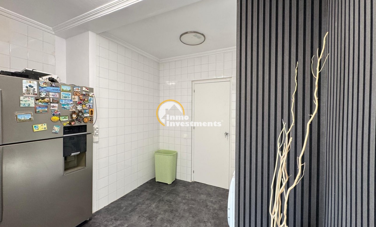 Reventa - Chalet independiente - Orihuela Costa - Campoamor