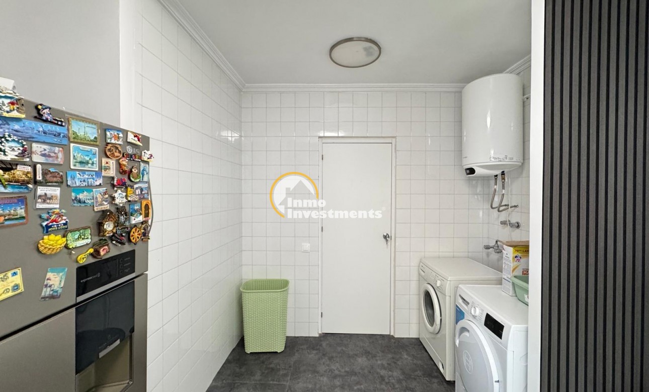 Reventa - Chalet independiente - Orihuela Costa - Campoamor