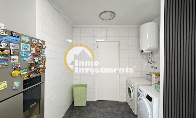 Reventa - Chalet independiente - Orihuela Costa - Campoamor