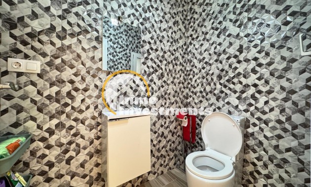 Reventa - Chalet independiente - Orihuela Costa - Campoamor