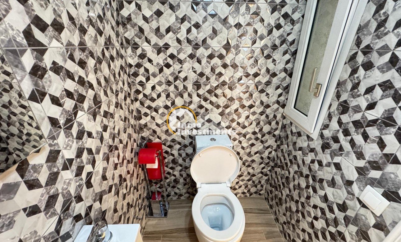 Reventa - Chalet independiente - Orihuela Costa - Campoamor