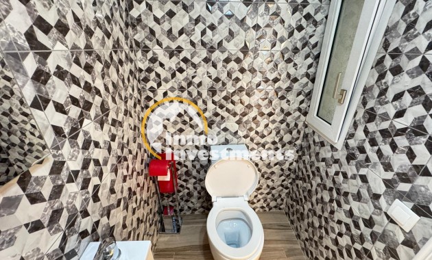 Reventa - Chalet independiente - Orihuela Costa - Campoamor