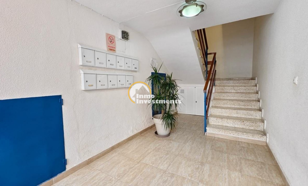 Resale - Apartment - Torrevieja - Estacion de autobuses