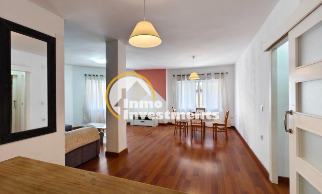 Resale - Apartment - Torrevieja - Estacion de autobuses