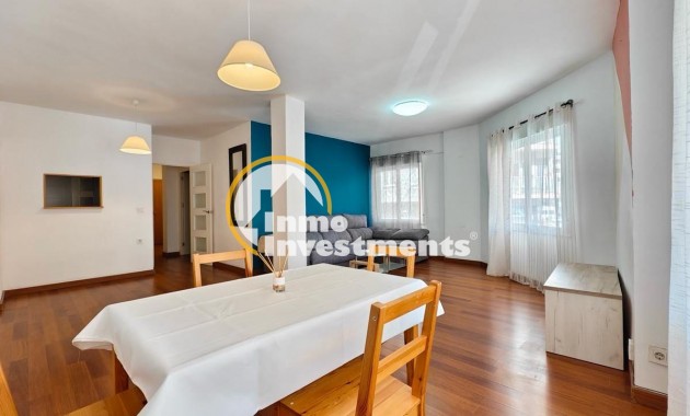 Resale - Apartment - Torrevieja - Estacion de autobuses