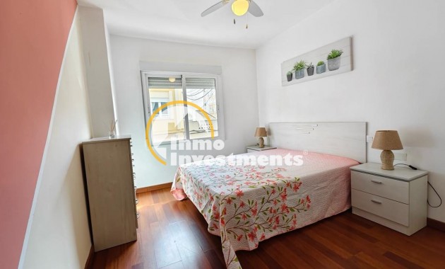 Resale - Apartment - Torrevieja - Estacion de autobuses