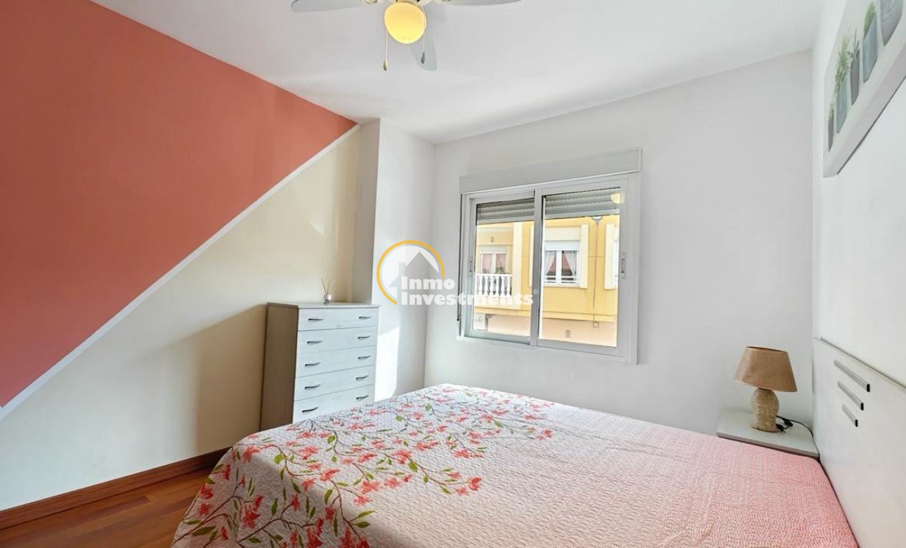 Resale - Apartment - Torrevieja - Estacion de autobuses